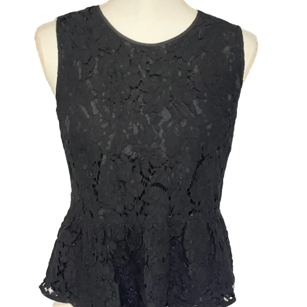 J Crew size 6 black lace sleeveless top with zip back EUC - Picture 4 of 10